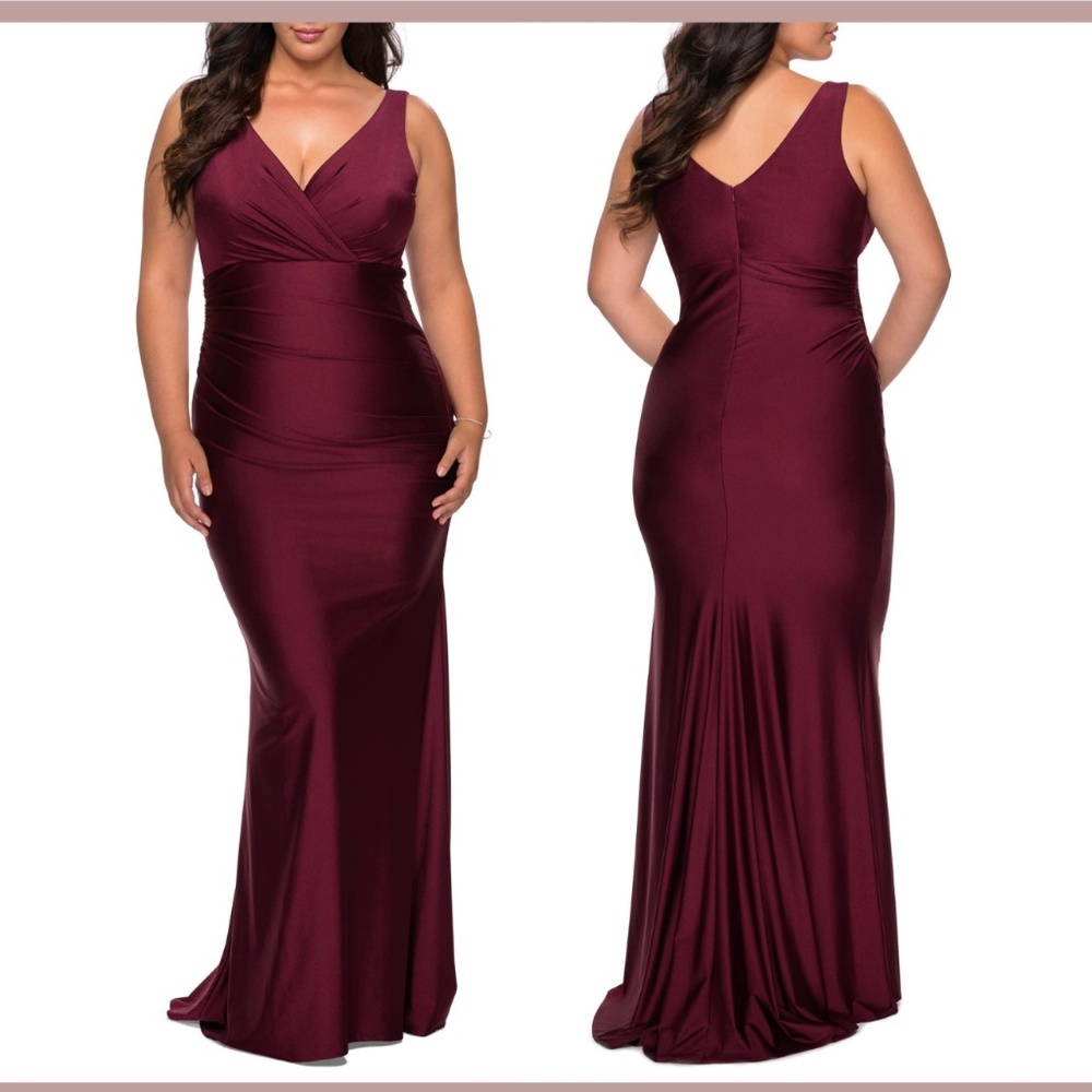 NEW $360 La Femme‎ Curve [ 16 ] Satin V Neck Trumpet Gown in Dark Berry